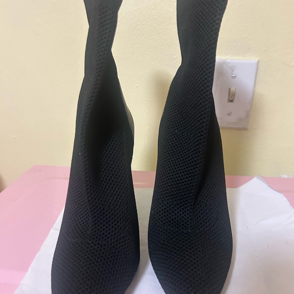 Elegant Black Women's Shoes